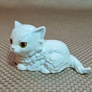 Vintage Goebel W Germany White Porcelain Cat Figurine Statue Persian Collectible